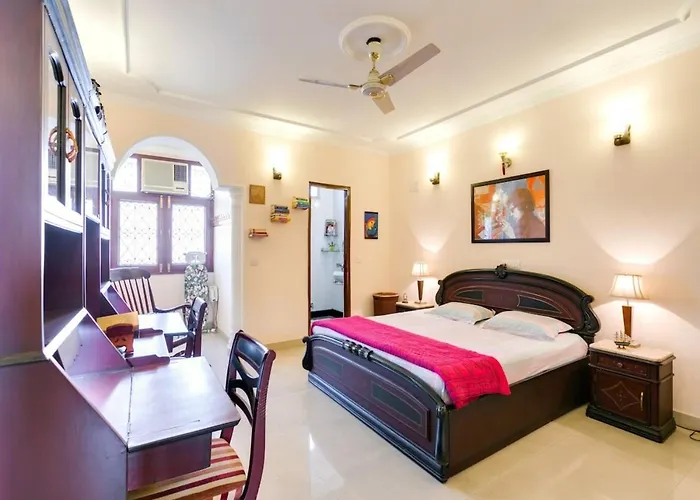 Quaint Penthouse 2Bhk Apartment Kailash Hill